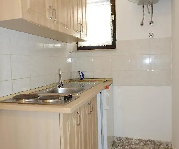 With Parking Space Nin, Zadar - 14733 דירה